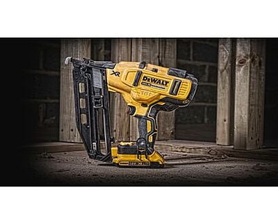 Dewalt 18V XR 16Ga Finish Nailer 2.0Ah, 32mm-63mm Brad Nails